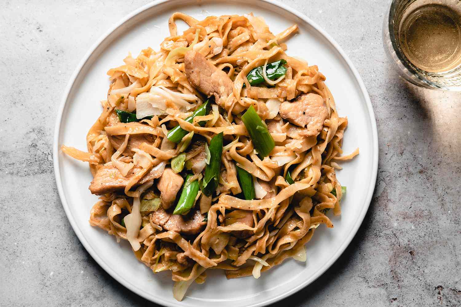 SHANGHAI NOODLES CHICKEN